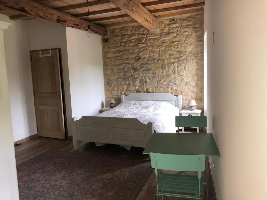 Chambre Du Tilleul - Charme, Confort Et Piscine Sigonce